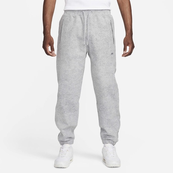 Nike Forward Trousers
Men's Therma-FIT ADV Trousers - Picture 1 of 6
